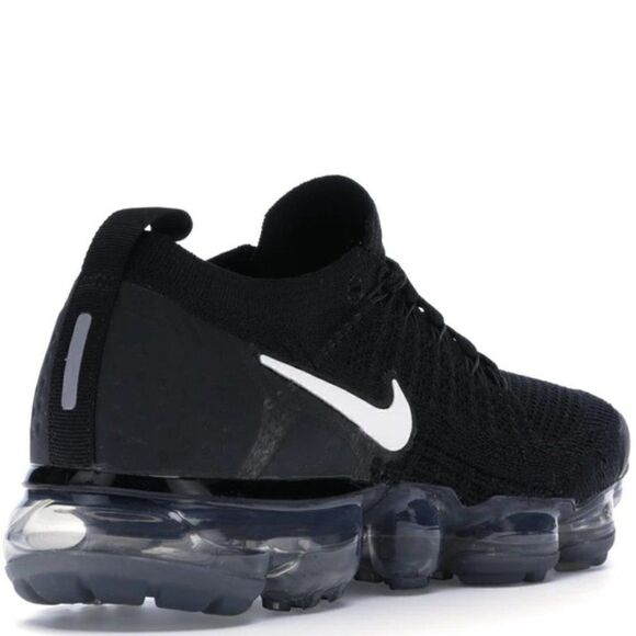 NIKE VaporMax 2 Black White Womens 8 US 942843-001 39 EUR RARE MODEL - Picture 1 of 8